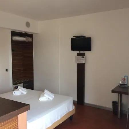 Bed&business 3* סן ג'יובאני טאטינו