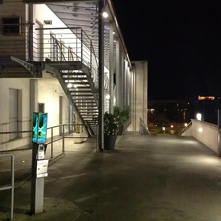 Bed&business Hotel