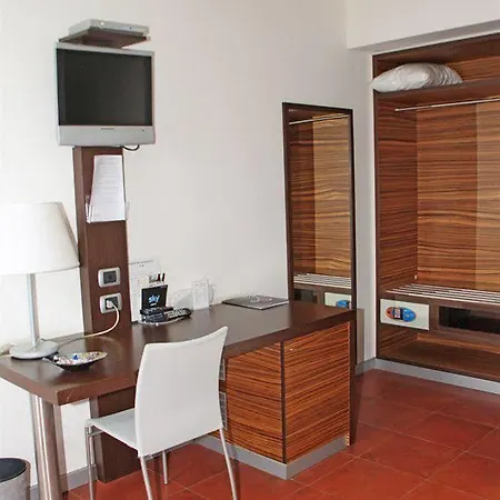 מלון Bed&business סן ג'יובאני טאטינו